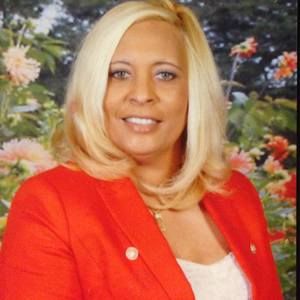 Meet your Posher, Janet